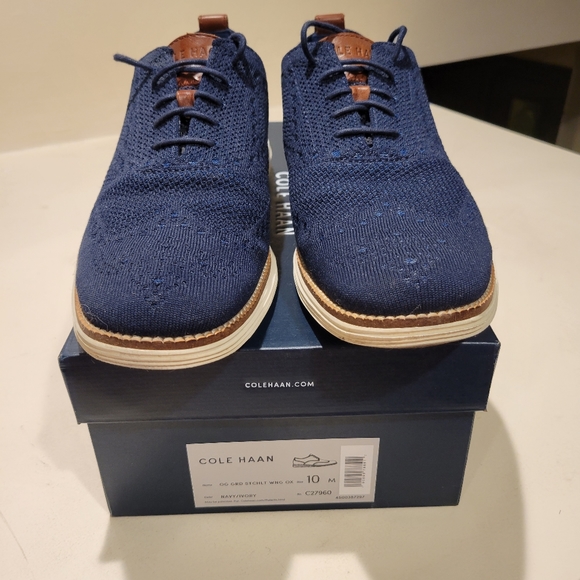 Cole Haan OriginalGrand Stitchlite Wingtip Oxford Navy / Ivory size 10 - Picture 3 of 5
